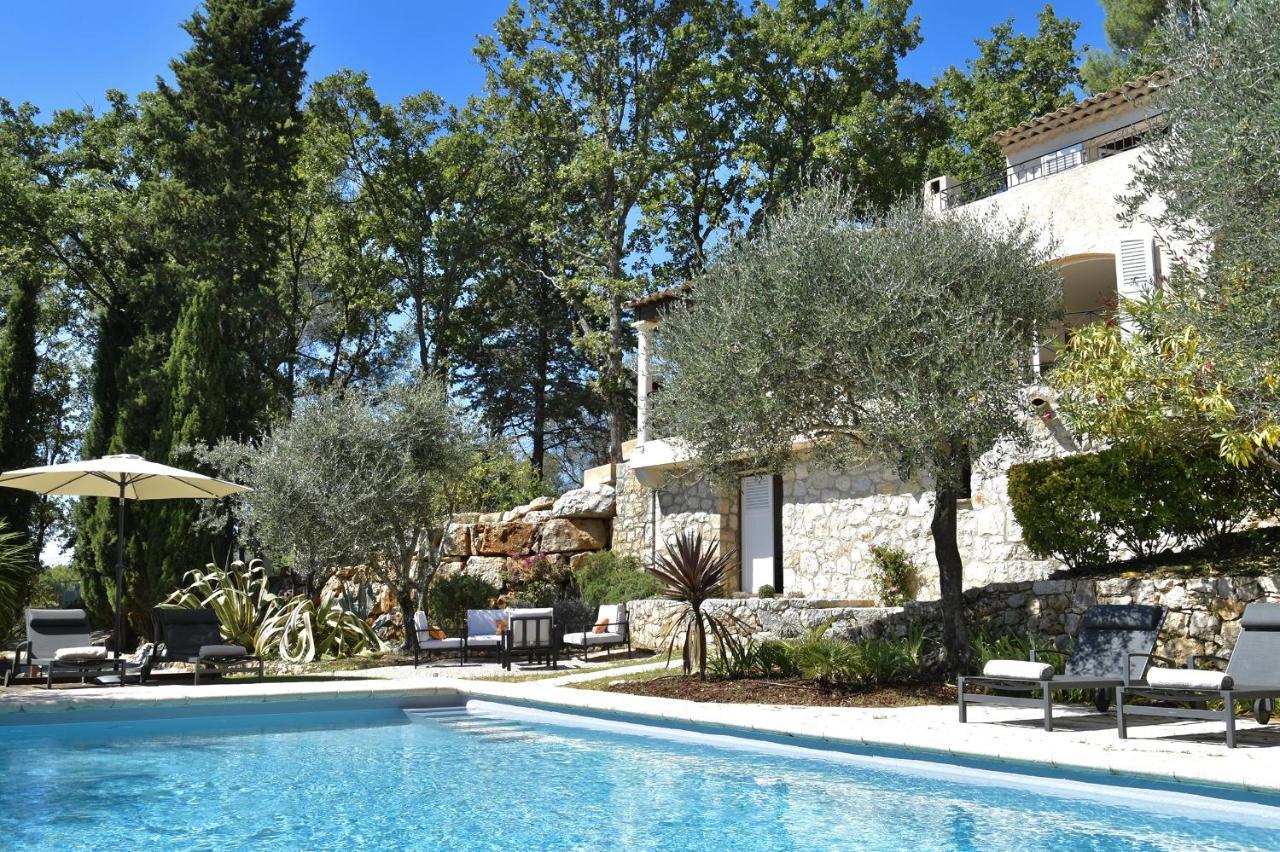 Les Hauts De La Riviera Кабри Екстериор снимка